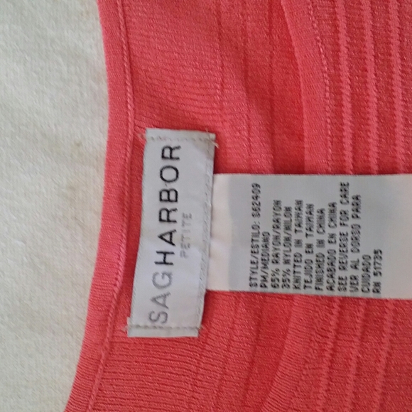 EUC - Peach knit type top - Picture 5 of 5